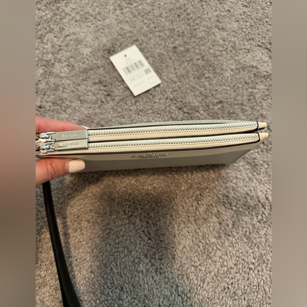 Kate Spade Madison Colorblock Wristlet/Double Zip Wallet NWT - Picture 2 of 10